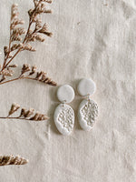 Load image into Gallery viewer, Botanique (Frangipani) - Butte
