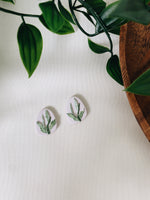 Load image into Gallery viewer, Variegata - Pebble Stud
